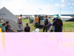 We09